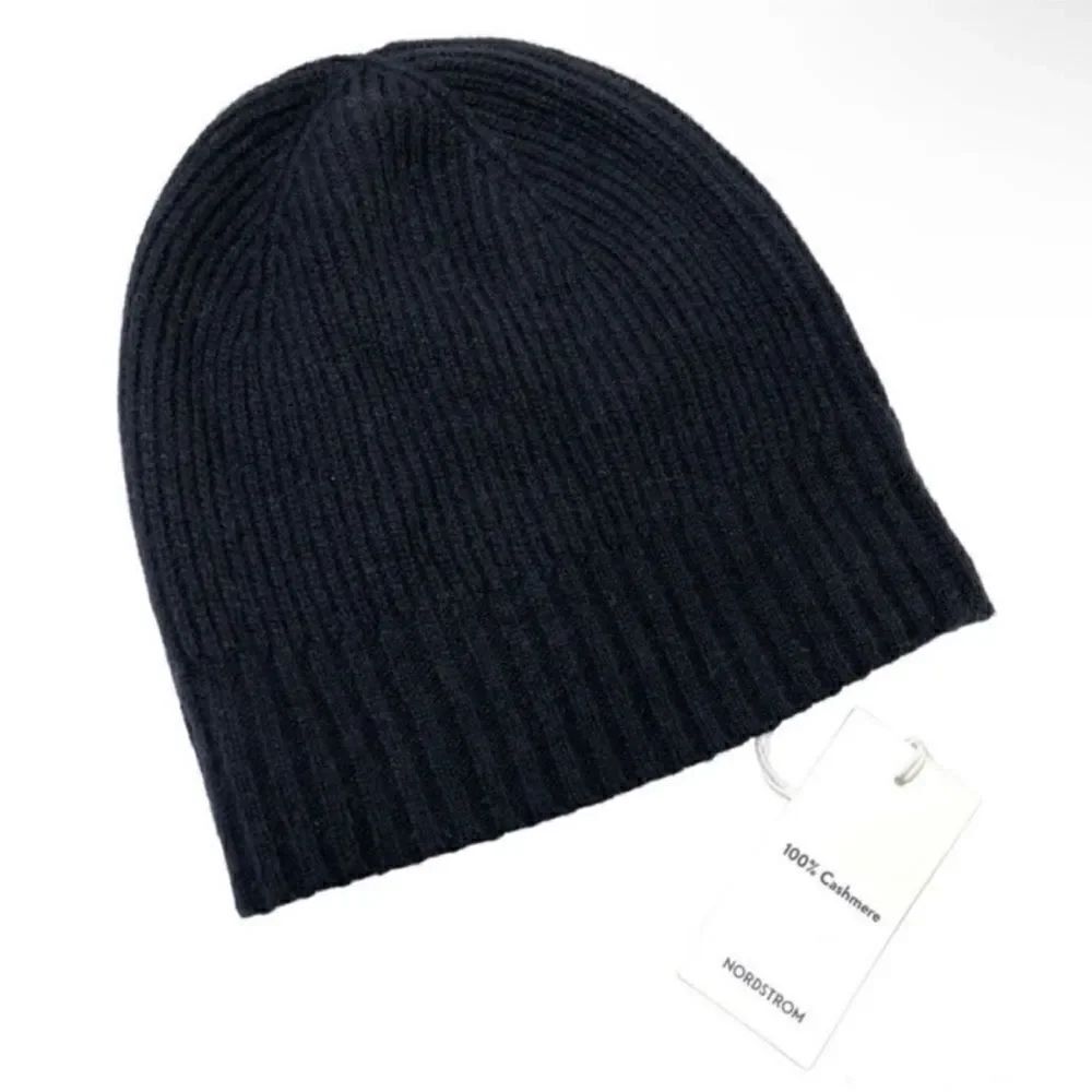 NORDSTROM 100% Cashmere NWT Black Knit
Beanie Hat